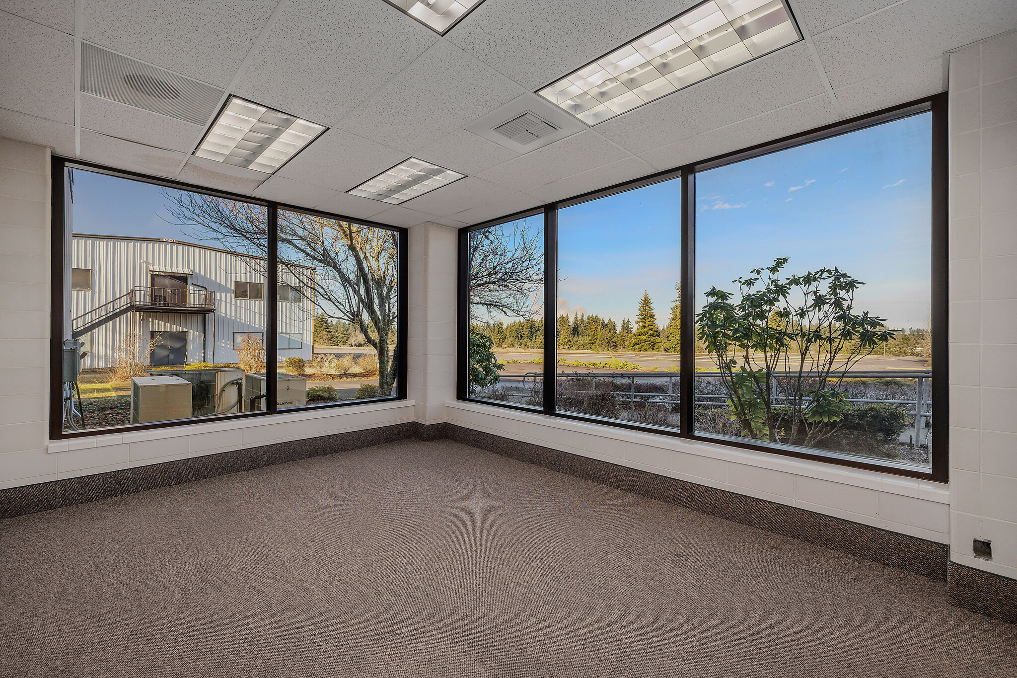 81 Tower Blvd, Elma, WA for lease Interior Photo- Image 1 of 8