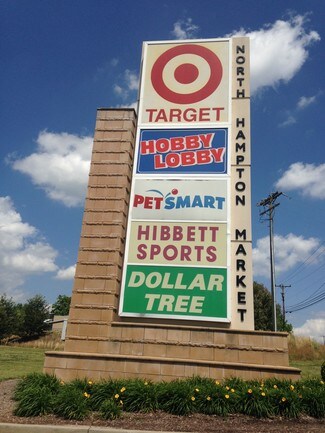 Plus de détails pour 6019-6021 W Wade Hampton Blvd, Taylors, SC - Commerce de détail à louer