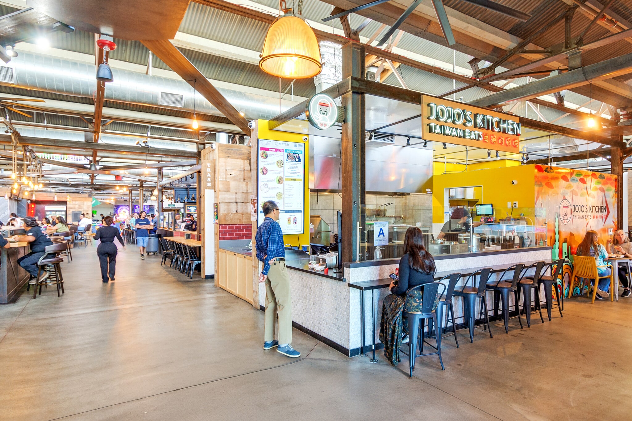 330 3rd St, Redlands, CA à louer Photo intérieure- Image 1 de 1