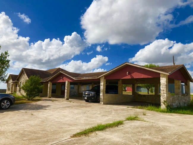 Plus de détails pour 8101 Coulver Rd, Austin, TX - Local d'activités à louer