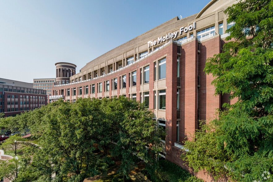 2000 Duke St, Alexandria, VA à louer - Photo du bâtiment - Image 2 de 15