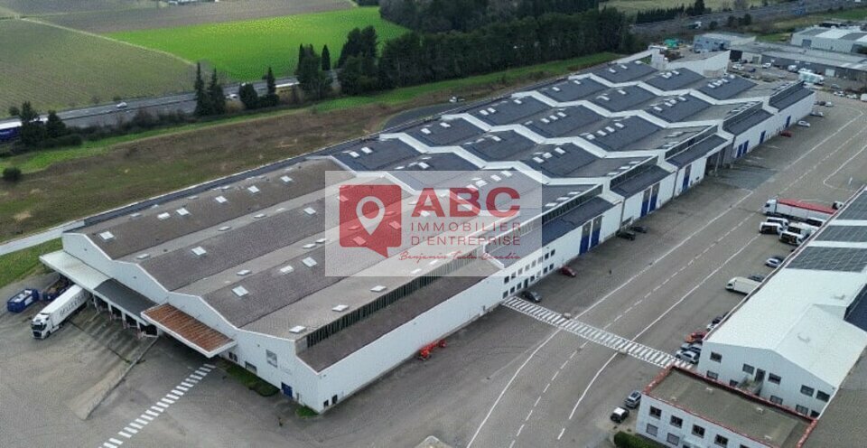 Industrial in Nîmes for lease - Aerial - Image 2 of 3