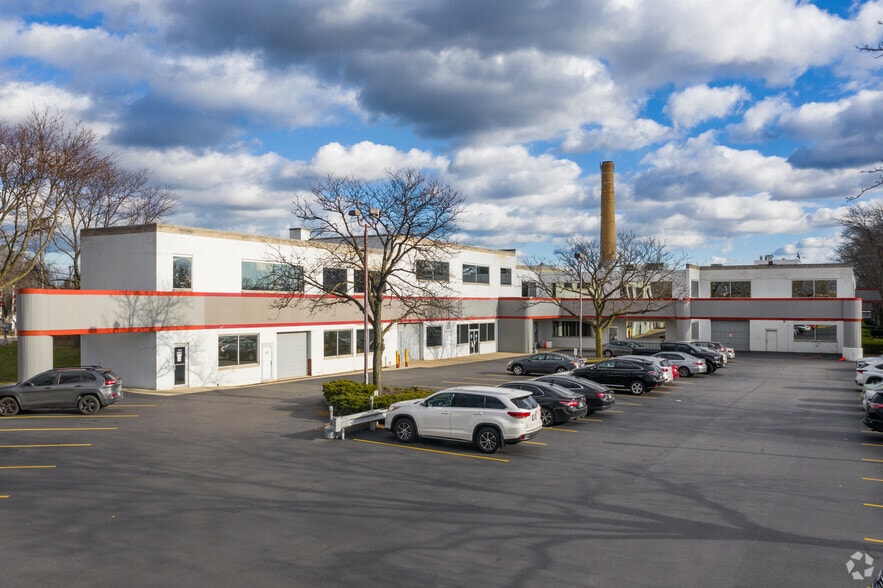 6321-6325 N Avondale Ave, Chicago, IL for lease - Building Photo - Image 3 of 7
