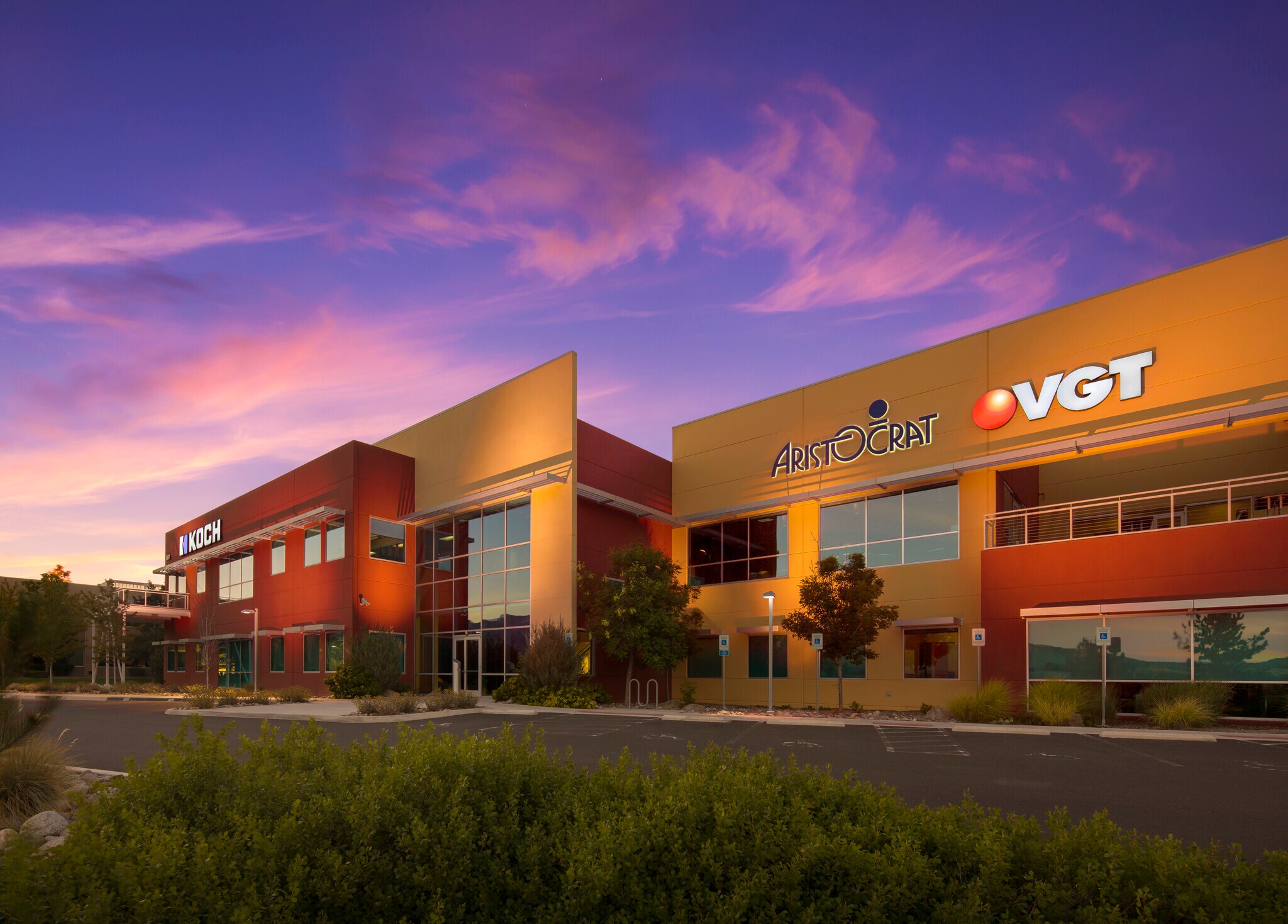 887 Trademark Dr, Reno, NV for lease Primary Photo- Image 1 of 3