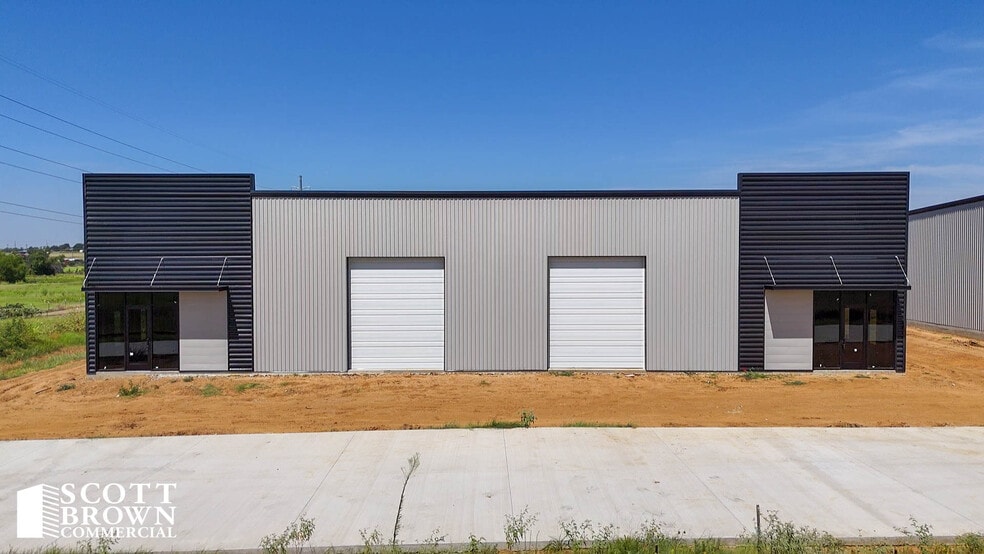 8870 Liberty Road, Aubrey, TX for lease - Building Photo - Image 2 of 10
