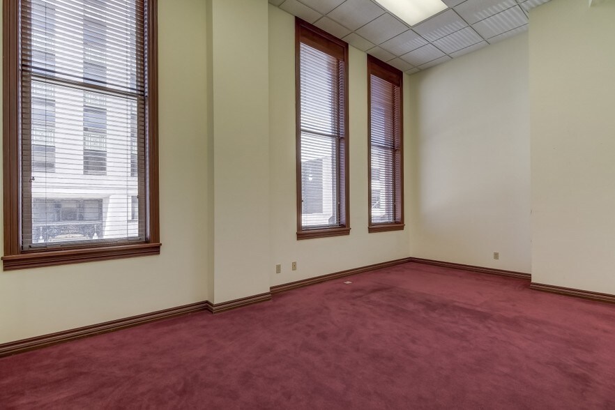 200 S 6th St, Springfield, IL à louer - Autre - Image 3 de 94