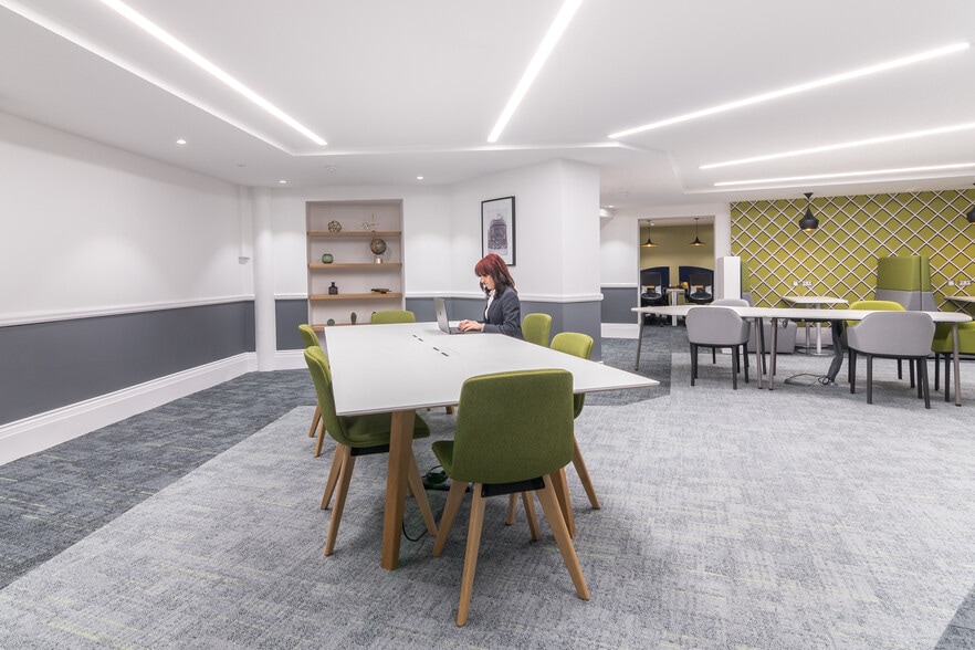 107-111 Fleet St, London for lease - Interior Photo - Image 3 of 10