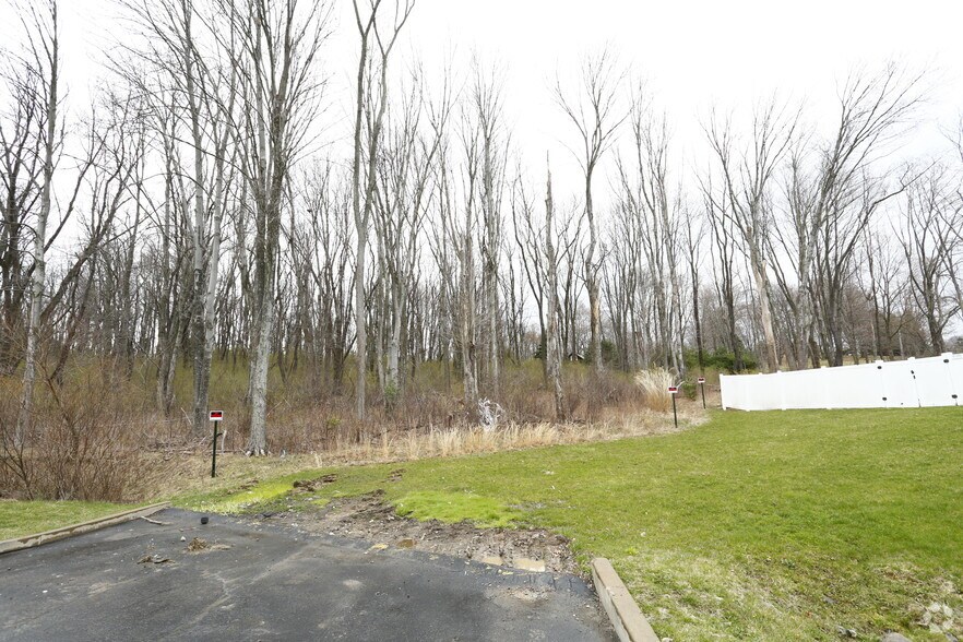 4103-4107 Grandview Dr, Gibsonia, PA à vendre - Photo du bâtiment - Image 2 de 2