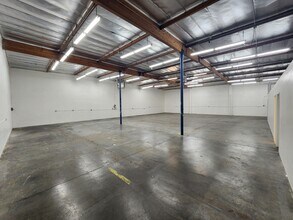 19509-19529 Business Center Dr, Northridge, CA for lease Building Photo- Image 2 of 9