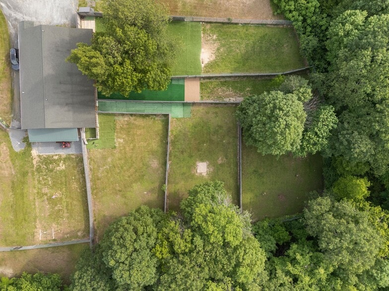 153 May St, Canaan, NH à vendre - Photo du bâtiment - Image 3 de 45