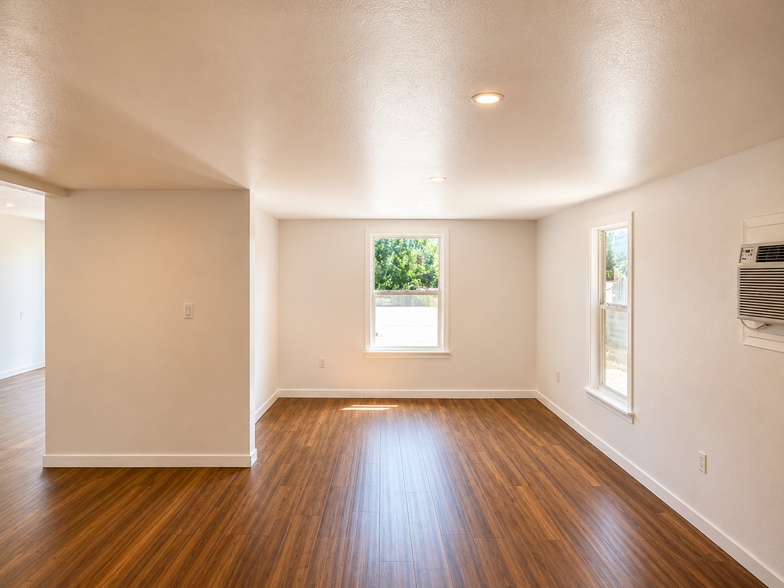 460 W State Highway 29, Bertram, TX for lease - Building Photo - Image 3 of 6