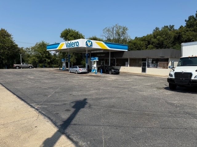 2244 W Fairview Ave, Montgomery, AL for sale - Building Photo - Image 2 of 12