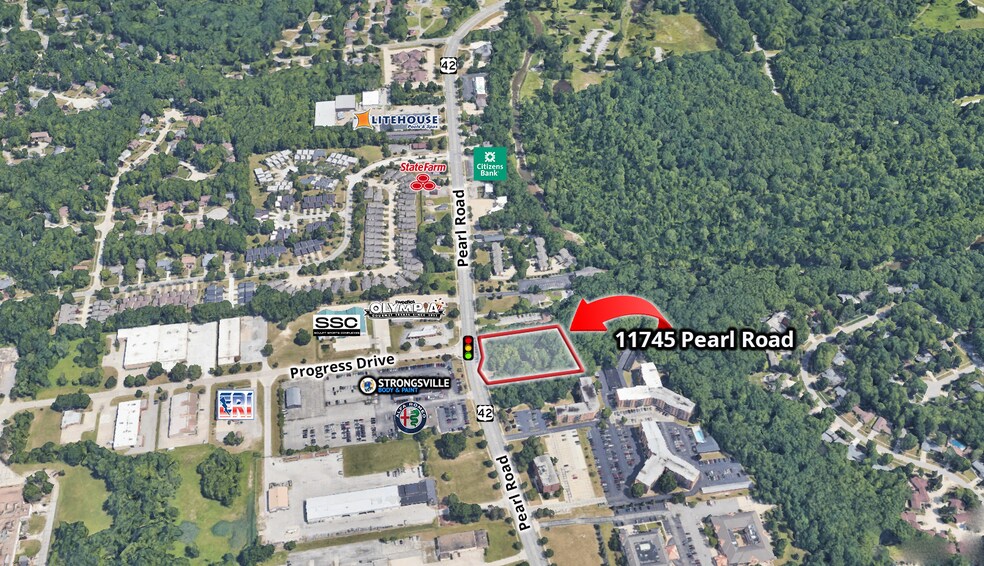 11745 Pearl Rd, Strongsville, OH à vendre - Photo du bâtiment - Image 1 de 4