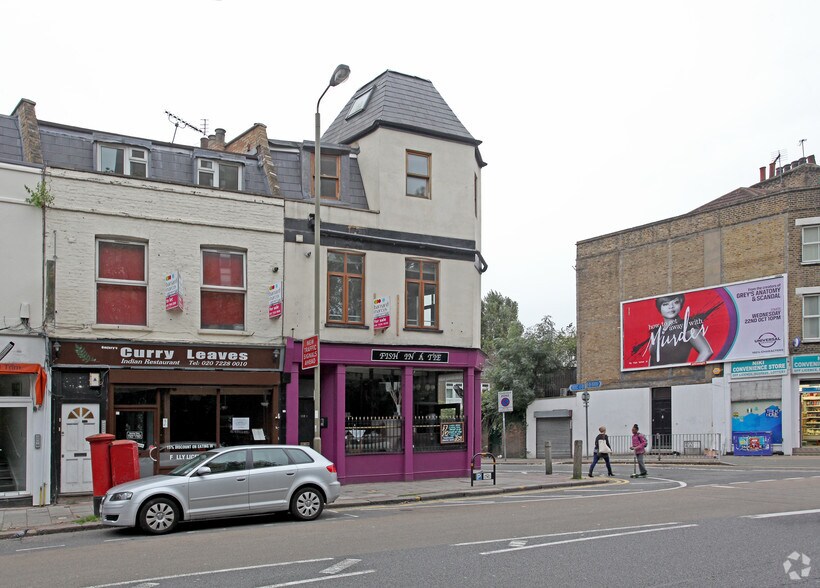 105-105A Falcon Rd, Londres à louer - Photo du bâtiment - Image 2 de 2