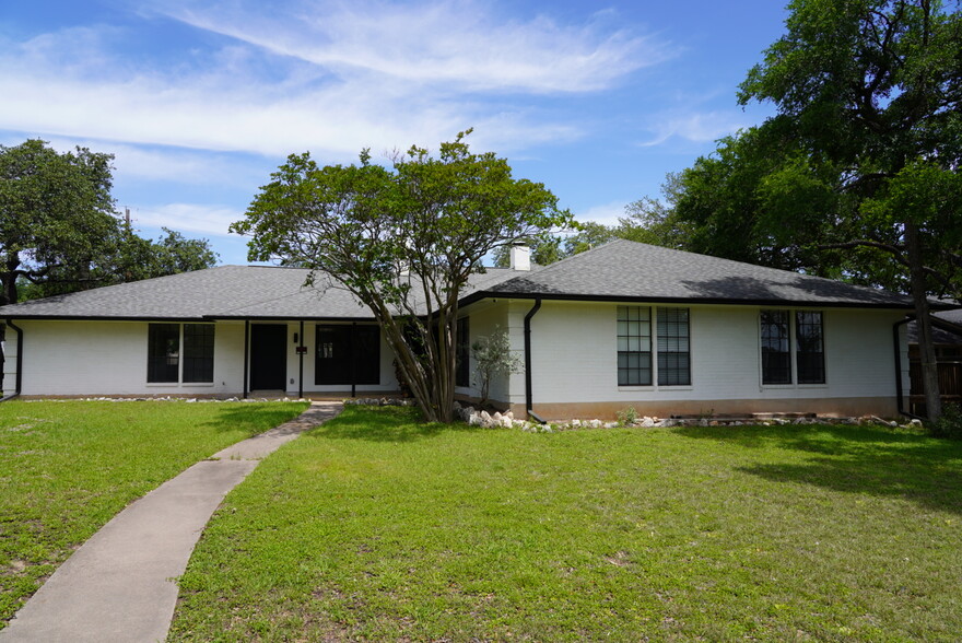 9004 Anderson Mill Rd, Austin, TX à vendre - Photo du bâtiment - Image 1 de 1