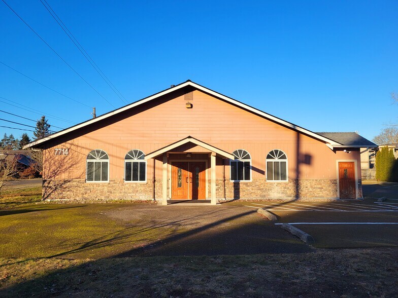 7714 Douglas St W, University Place, WA à vendre - Photo du bâtiment - Image 2 de 10