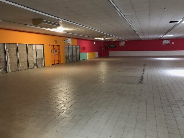 17 Avenue Nationale - La Neuvillette, Reims for lease - Interior Photo - Image 2 of 5