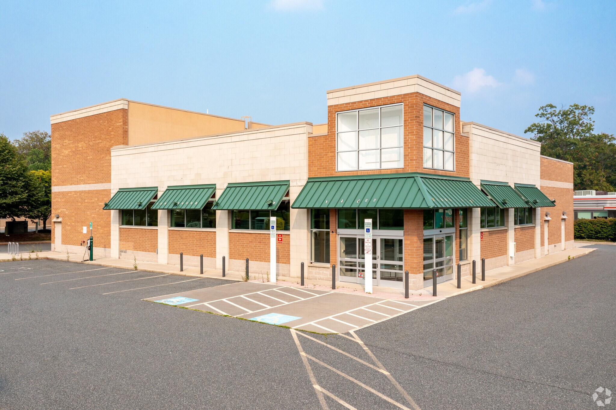 585 Marketplace Dr, Bel Air, MD à louer Photo du bâtiment- Image 1 de 12