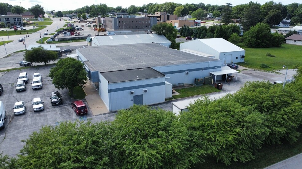 1112 Chatburn Ave, Harlan, IA for lease - Building Photo - Image 3 of 4