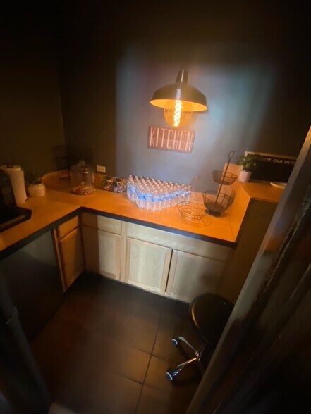 7214-7218 Melrose Ave, Los Angeles, CA à louer - Photo intérieure - Image 2 de 13