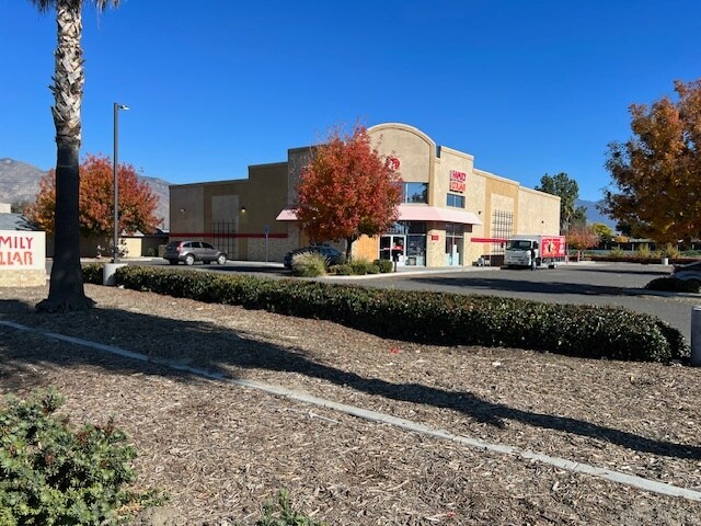 1300 San Jacinto Ave & W. Esplanade Ave, San Jacinto, CA 92583, San Jacinto, CA à vendre - Photo du bâtiment - Image 3 de 7