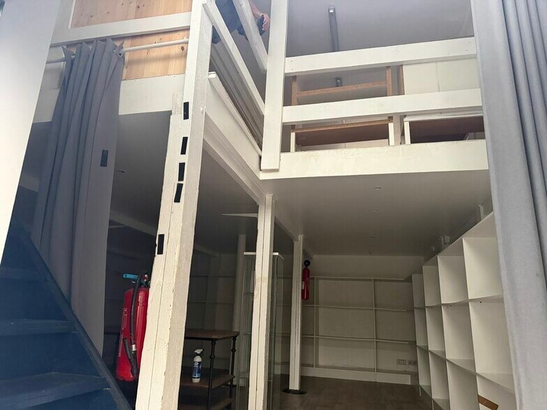 Retail in Paris for sale - Building Photo - Image 3 of 6