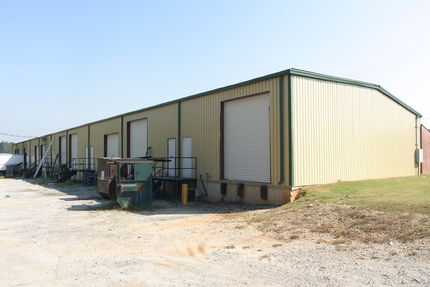 2625 Jason Industrial Pky, Winston, GA for sale - Building Photo - Image 2 of 2