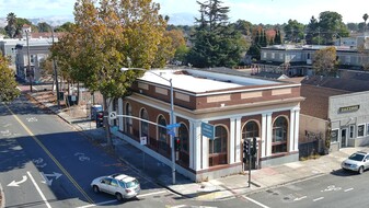 Retail, Veterinarian, Dental, Medical - Parking Garage