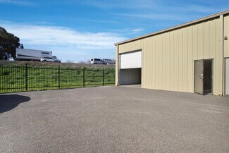 Plus de détails pour 1413 Lone Palm Ave, Modesto, CA - Industriel à louer