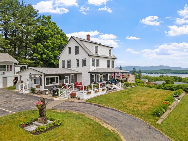 Plus de détails pour 291 Endicott St N, Laconia, NH - Services hôteliers à vendre