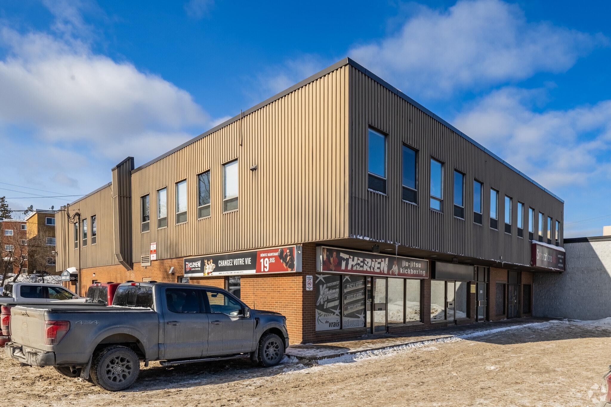 569 Boul Saint-Joseph, Gatineau, QC for sale Primary Photo- Image 1 of 1