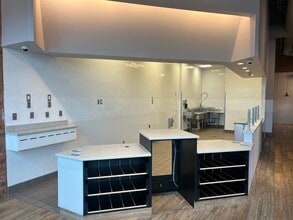 10010 Shops Way, Northborough, MA for lease Interior Photo- Image 2 of 4