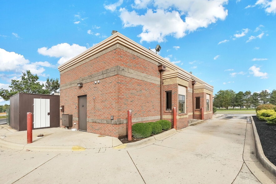 50 Roberts Rd, Wilmington, OH à louer - Photo du bâtiment - Image 3 de 13