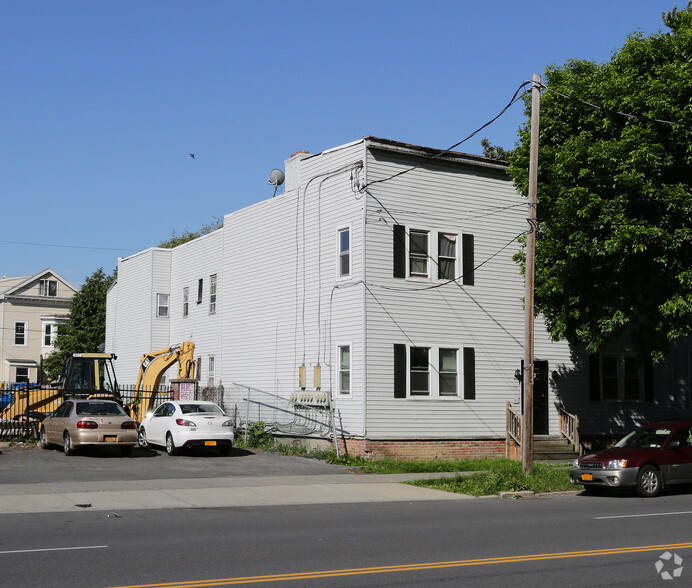 542 Washington Ave, Albany, NY à vendre - Photo principale - Image 1 de 1