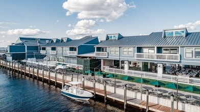 1200 W Retta Esplanade, Punta Gorda, FL for lease Building Photo- Image 1 of 3