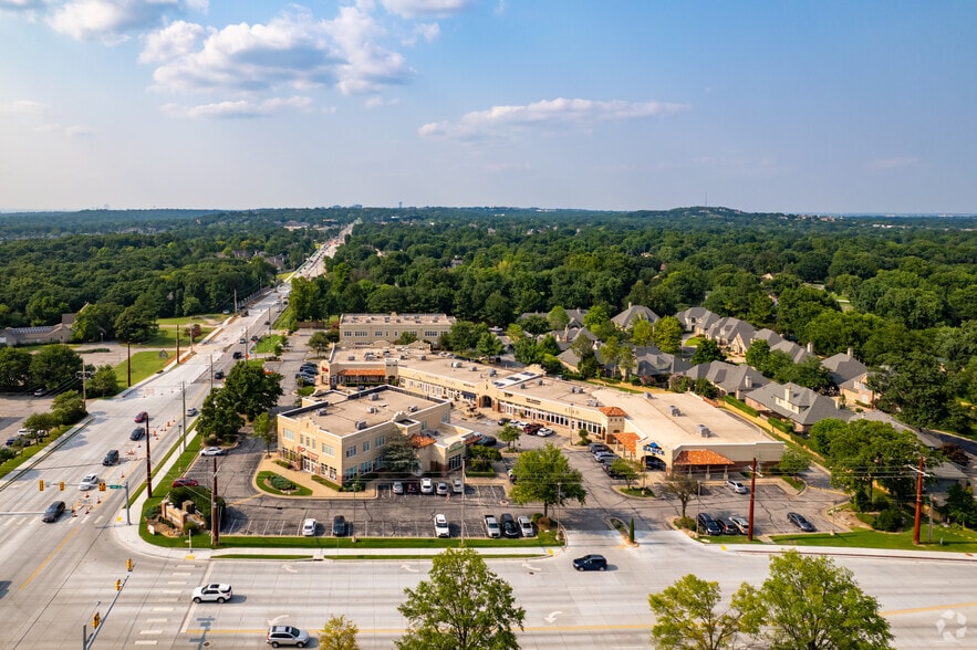 10031 S Yale Ave, Tulsa, OK for lease - Building Photo - Image 1 of 4