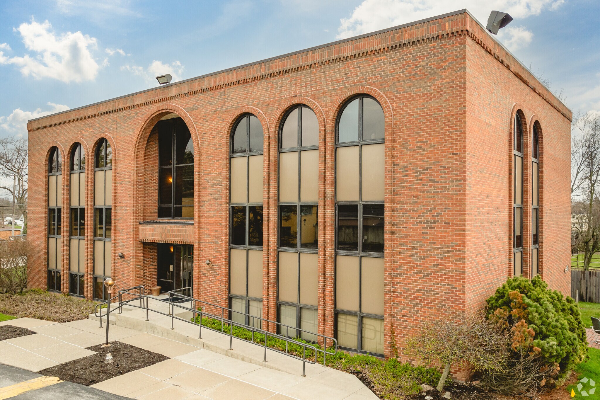 2340 Detroit Ave, Maumee, OH à vendre Photo du bâtiment- Image 1 de 7