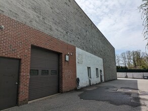 364 Adams St, Bedford Hills, NY à louer Photo du bâtiment- Image 1 de 1