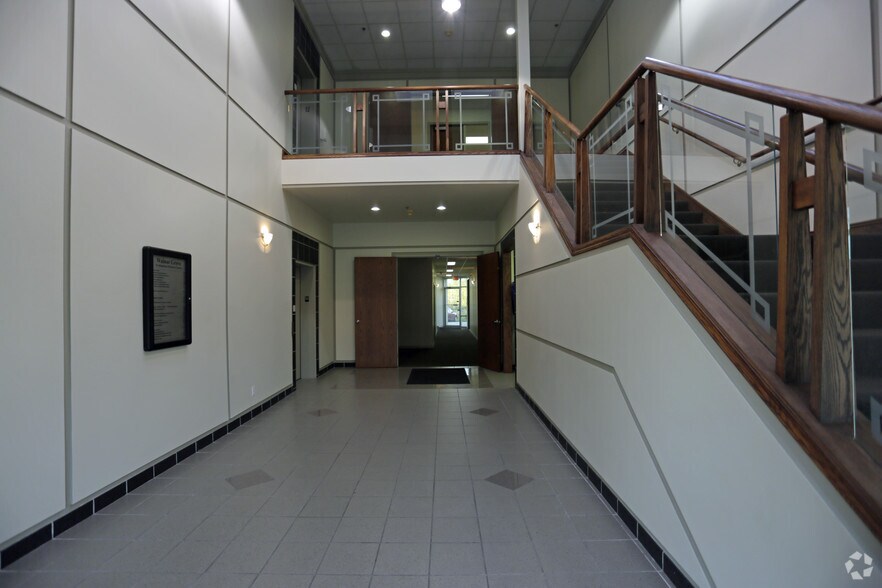 20171 92A Ave, Langley Twp, BC à louer - Photo intérieure - Image 1 de 5