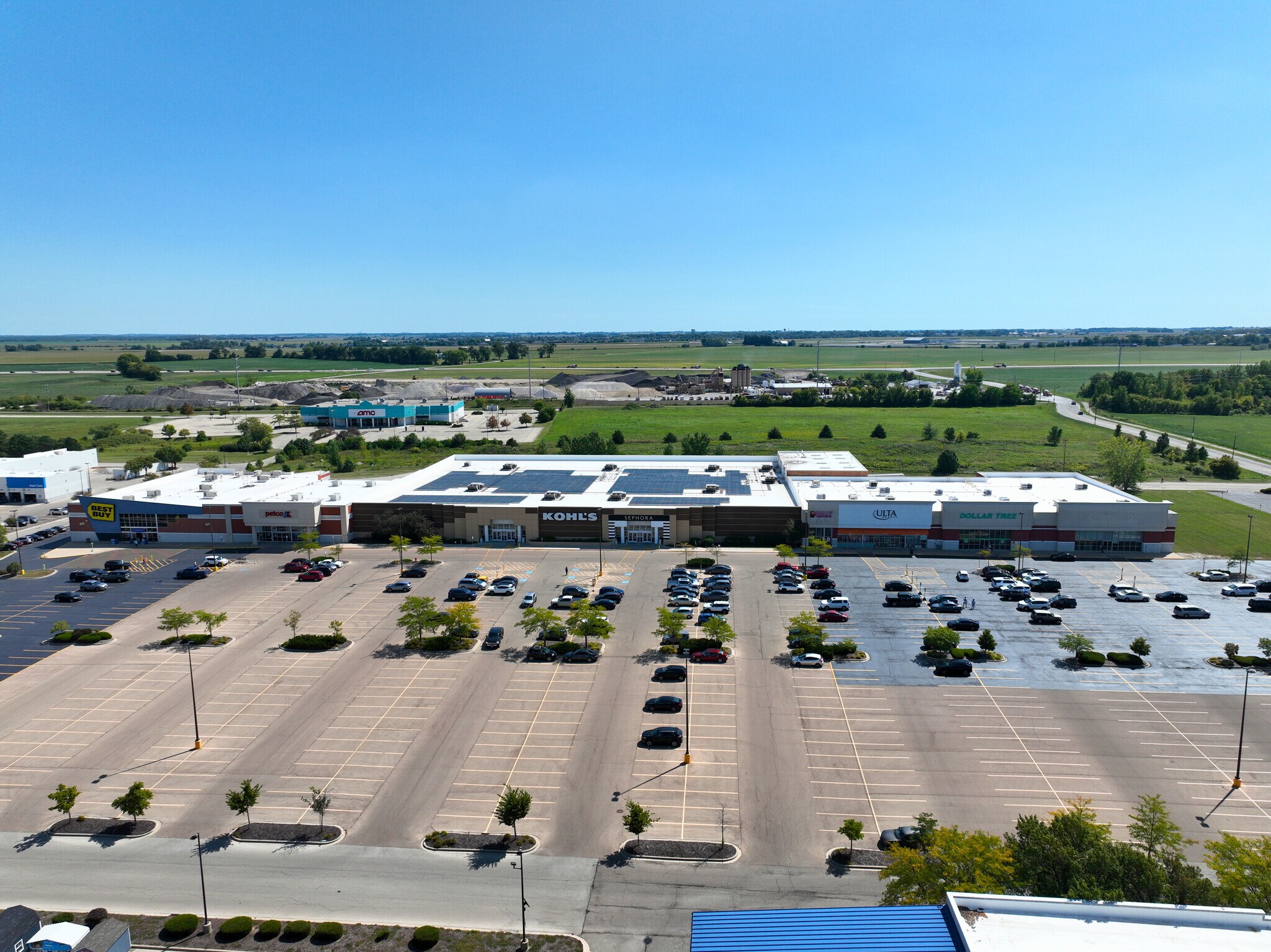 2058-2074 Sycamore Rd, Dekalb, IL à louer Photo du bâtiment- Image 1 de 10