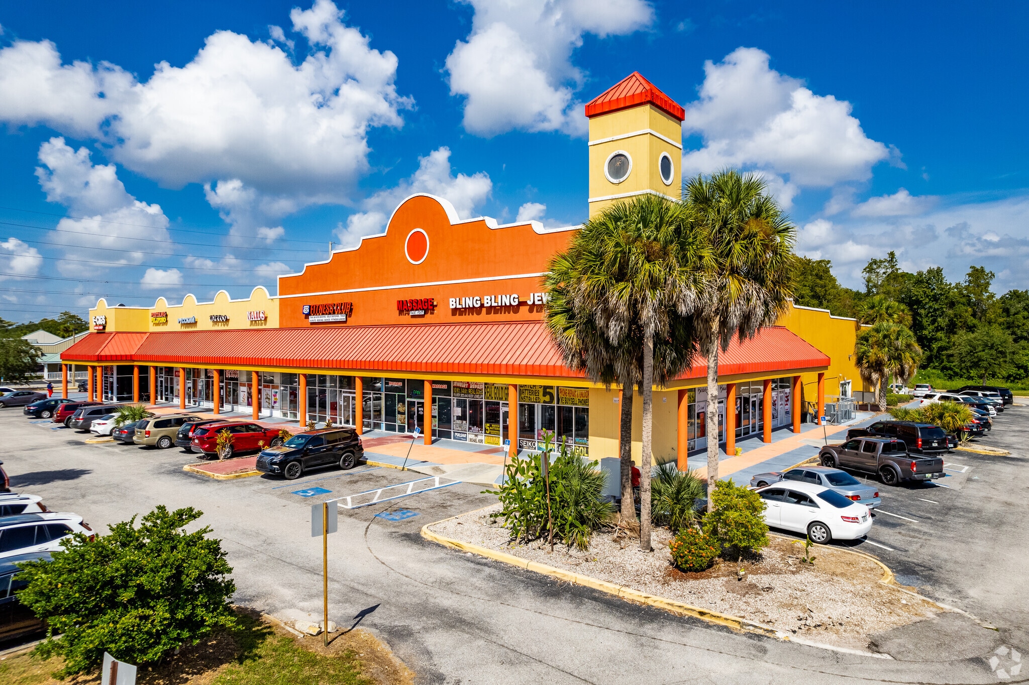 4137-4153 W Vine St, Kissimmee, FL for lease Primary Photo- Image 1 of 8