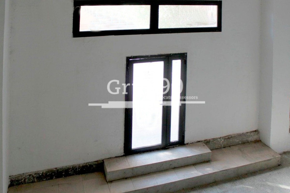 Lleida, LER 25004 - - - Photo intérieure - Image 1 of 8