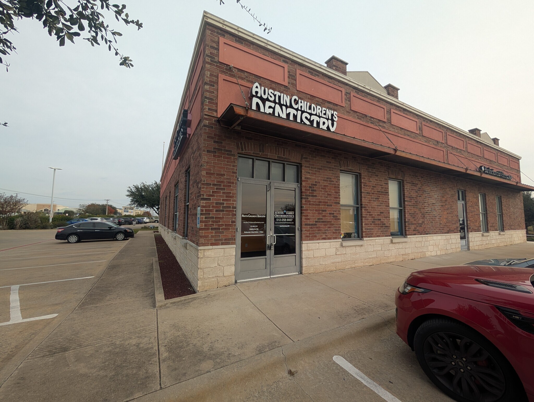 120 Ed Schmidt Blvd, Hutto, TX à louer Photo principale- Image 1 de 15