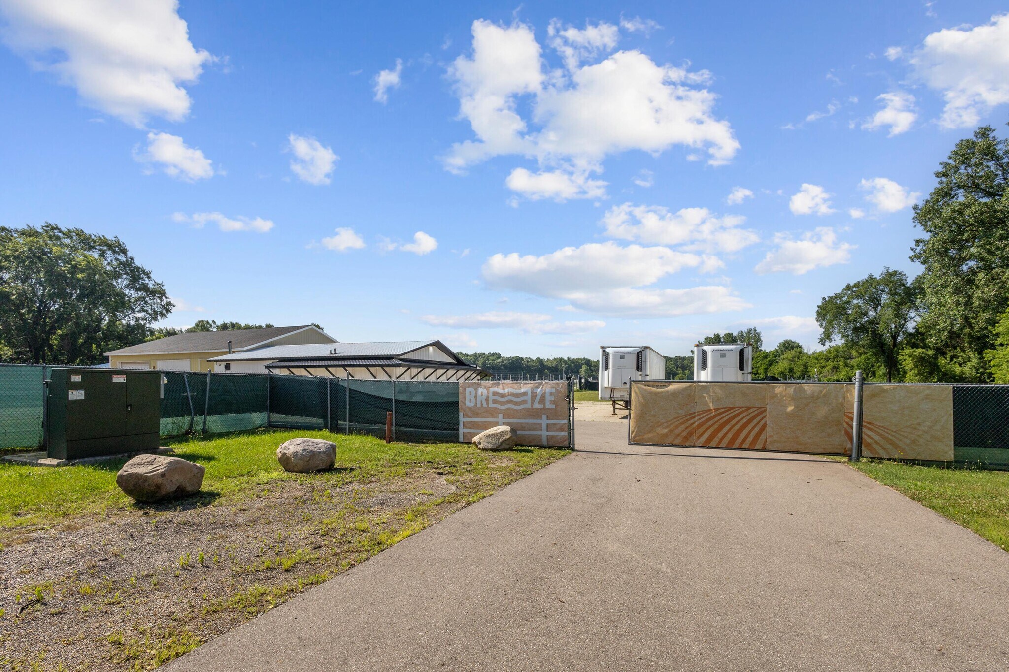 1770 Columbia Ave, Battle Creek, MI à vendre Photo du bâtiment- Image 1 de 52