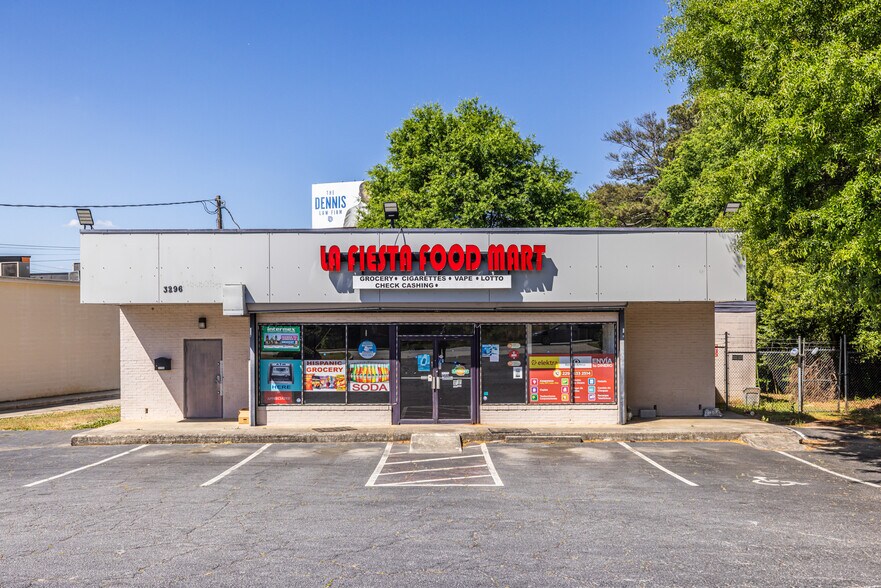 3296 Northcrest Rd, Atlanta, GA à vendre - Photo du bâtiment - Image 2 de 14