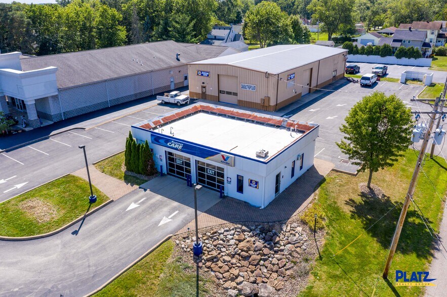 4877 Mahoning Ave, Warren, OH à vendre - Photo du bâtiment - Image 2 de 21