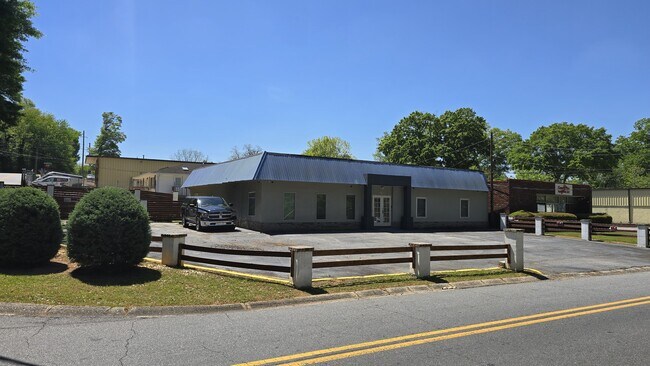 More details for 748 NE Lawrence St, Marietta, GA - Office for Sale