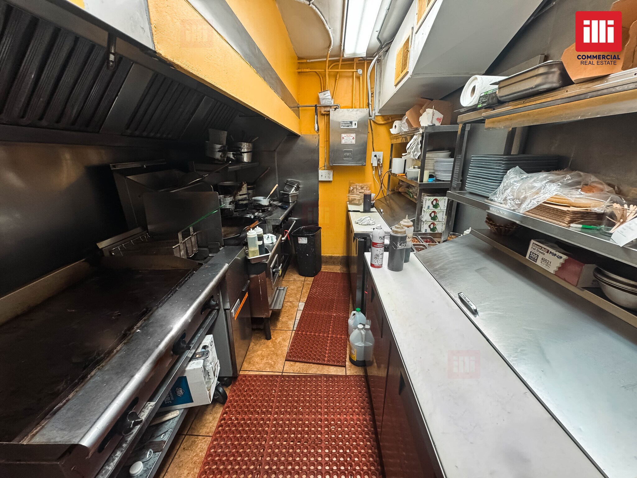 20833-20861 Ventura Blvd, Woodland Hills, CA for lease Interior Photo- Image 1 of 9