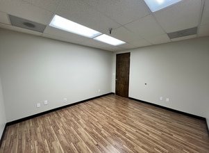 153-191 High St SE, Salem, OR for lease Interior Photo- Image 1 of 1