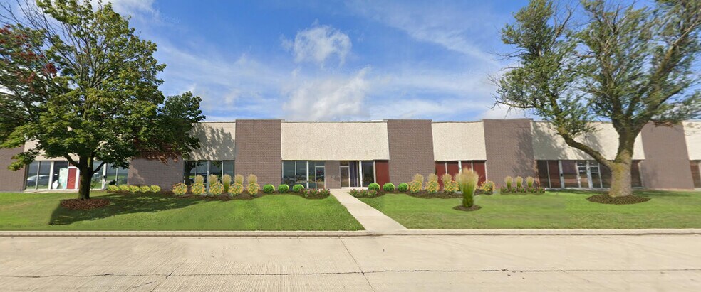 464-480 Country Club Dr, Bensenville, IL à louer - Photo principale - Image 1 de 8